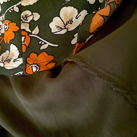 Medium Lucca Skirt! - Picture 5 of 5